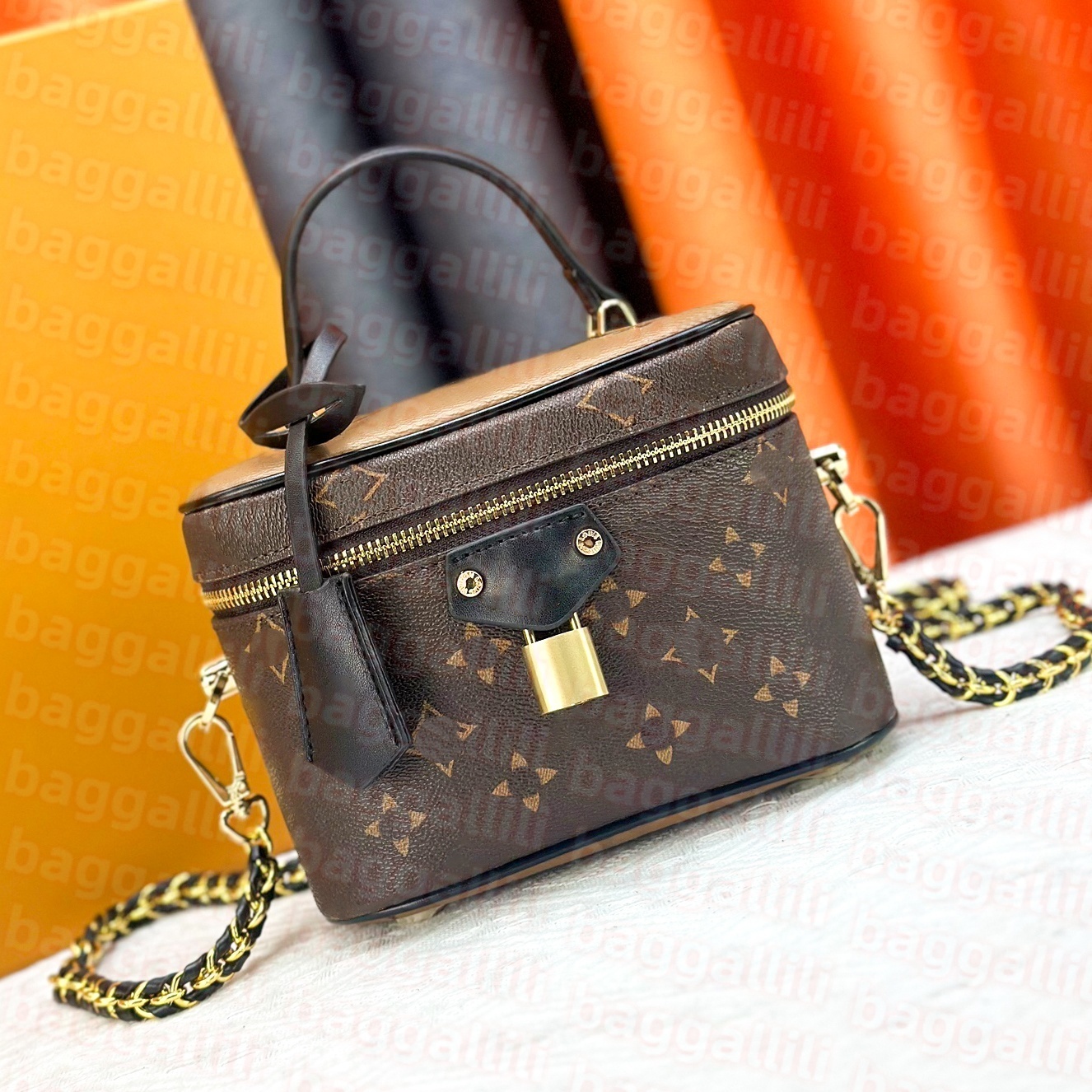 Designer Small Square Box Bag Luxury classic Fashion Makeup bag Womens Smooth leather Shoulder bag Summer outings handbag Outdoor Leisure Vacation F