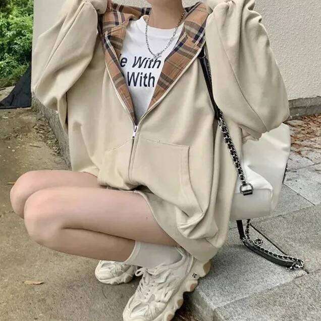 Free ShippingLaid-Back American Style Color Block Designer Fashion Plaid Hoodie Women 's Loose Outerwear Cardigan Spring Polyester Blend Casual