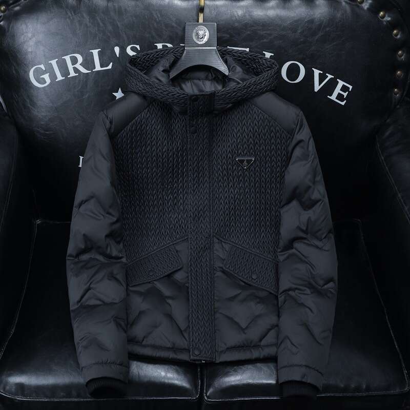 New Design2025 Winter New Hooded Slim Fit Fashionable Warm Youth Short Coat Men 's Down Jacket