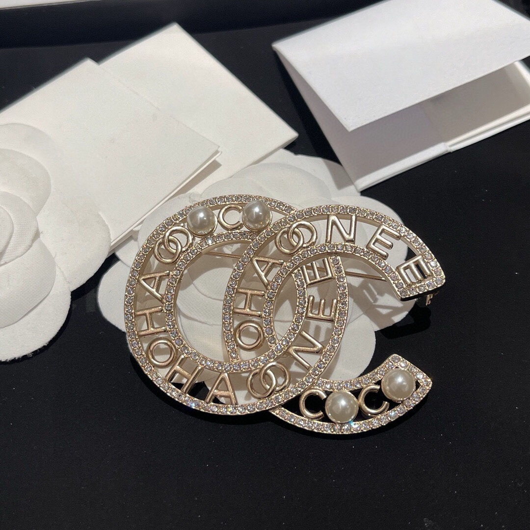 Brooches Designer Letter Brooch High-End Luxury Pearl and Diamond Brooch Top Craftsmanship High-Quality Brooch Fashionable and Elegant Brooch Premiu