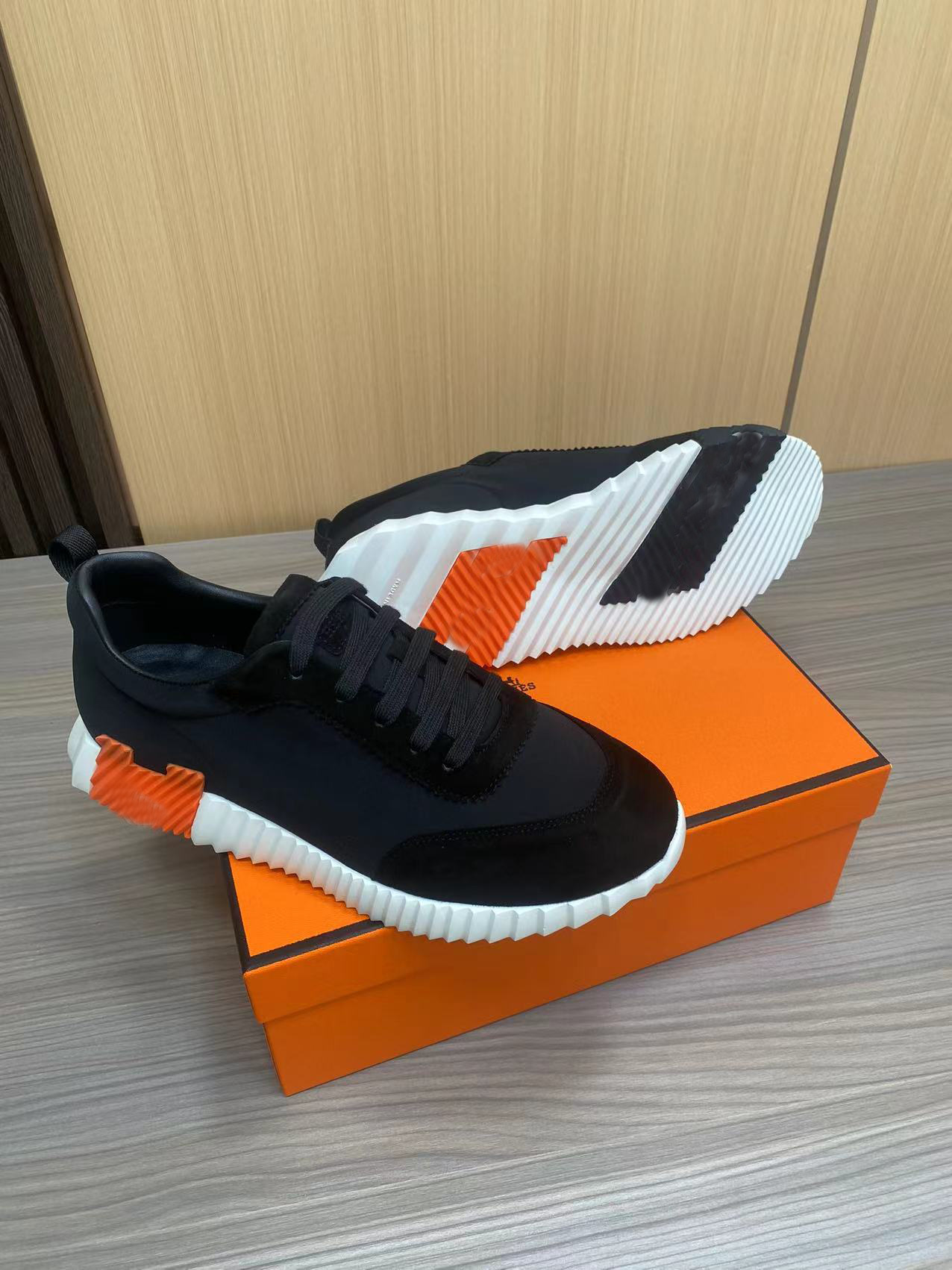 Luxury Designers Men Women Dress Shoes Special Soft Offer Round Head Sneakers Casual Sneakers Cowhide Shoes Breathable Cloth Loafers Flat Bottom Rea