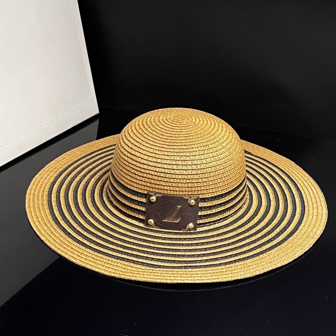 Designer coloré pour femme tissé à la main en été, ensemble de chapeaux de plage rayés de grande capacité, décontracté et à la mode, facile à ass