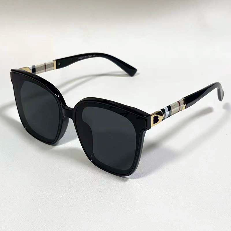 Luxury Designer Sunglasses Women Classics Large Framed Fashion Drive Beach Shading Protection Glasses-image-953895319