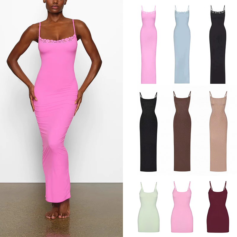 Designer Skims Robe sexy dos nu cloutée de diamants avec une fermeture éclair à l'ourlet permettant l'ouverture et la fermeture de la Saint-Valen