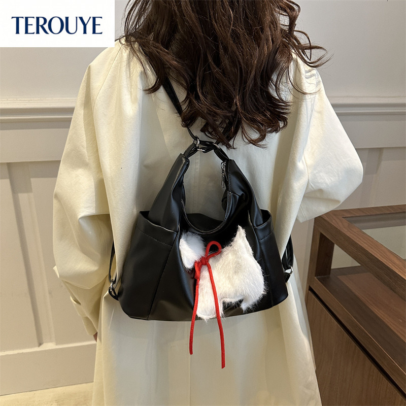 TEROUYE atmosphere autumn new niche style fashionable large capacity commuting bag casual personality simple style shoulder bag women shoulder bag L