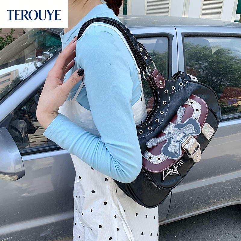 TEROUYE Autumn New Y K Style Retro Handbag Large Capacity Punk atmosphere Hot Girl Commuter Handbag Underarm Bag Shoulder Bag Women s Shoulder Bag L