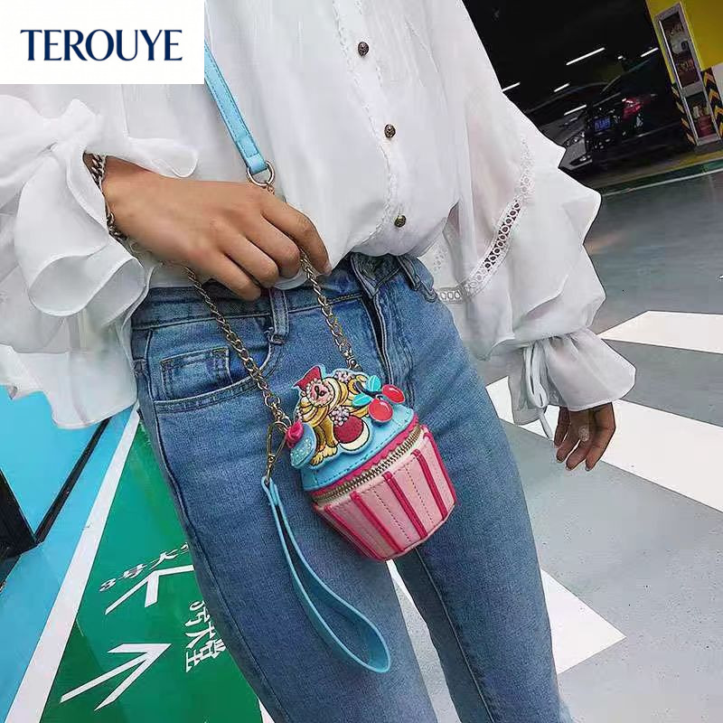 TEROUYE autumn new French niche design bag niche and simple pearl cake ice cream shape lipstick coin key handbag atmosphere crossbody bag Luxury bag
