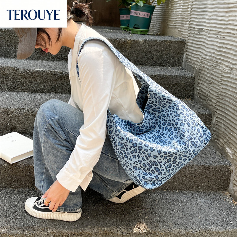 TEROUYE autumn new elegant and atmospheric niche design casual and simple texture fashionable style shoulder bag atmosphere bag women s shoulder bag