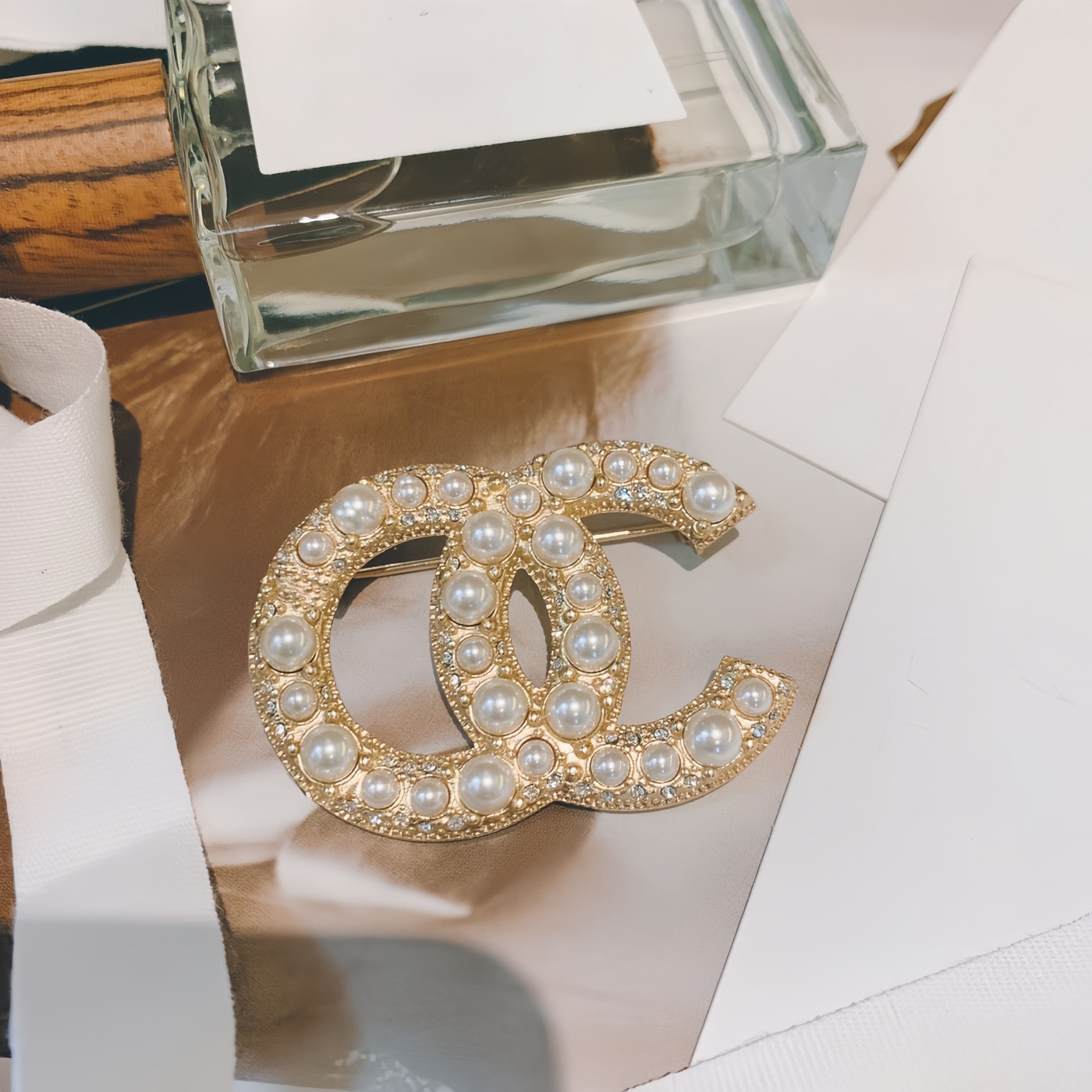 Brooches Designer Letter Brooch High-End Luxury Pearl and Diamond Brooch Top Craftsmanship High-Quality Brooch Fashionable and Elegant Brooch Premiu