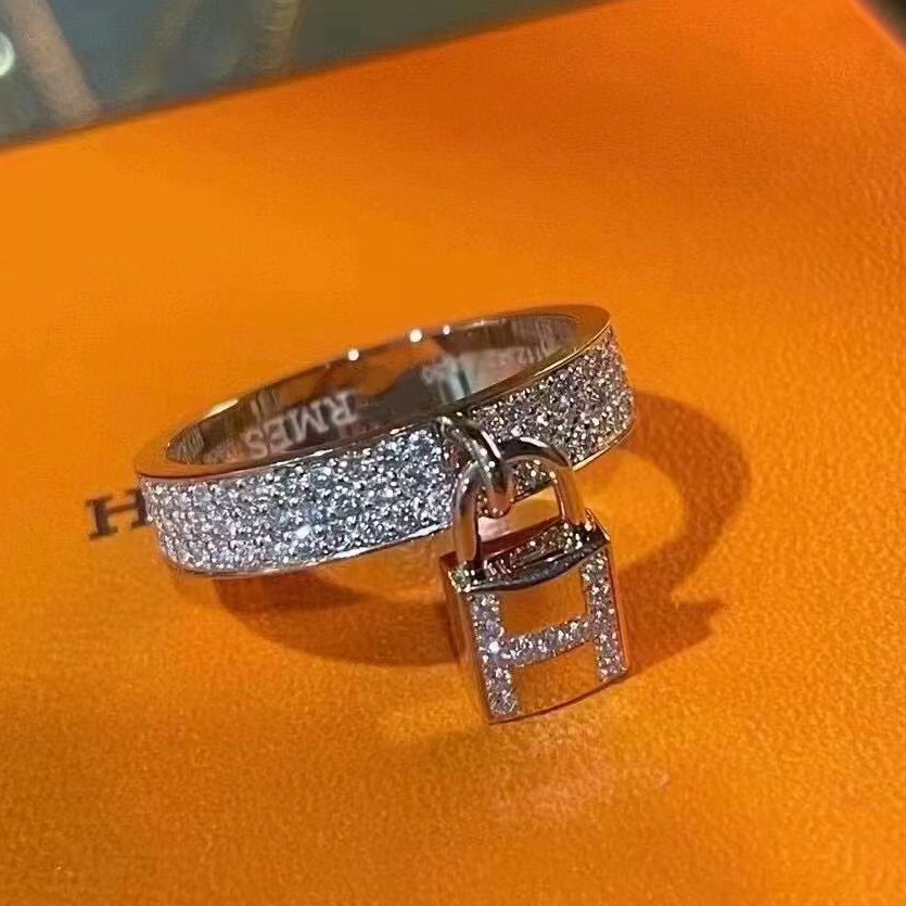 Bague de créateur pour hommes et femmes, luxe, classique, mode, tête de verrouillage, diamant, cadeau de vacances avec boîte d'origine