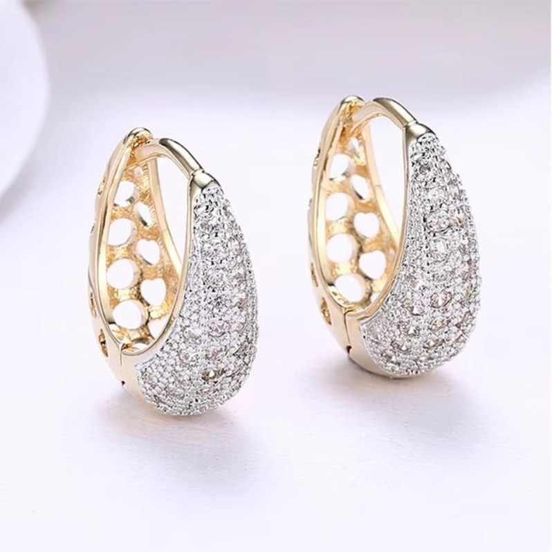 Boucles d'oreilles créoles plaquées or 14 carats avec oxyde de zirconium - Bijoux tendance pour femme - Boucles d'oreilles pendantes délicates en