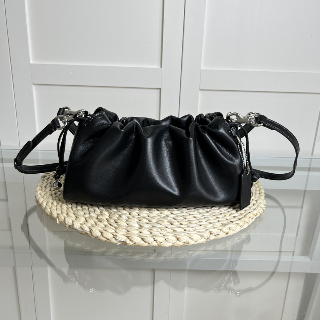 Sac à bandoulière de marque Mini bandoulière pour femme, pochette souple en cuir souple style nuage avec sangle réglable, petit sac à main léger