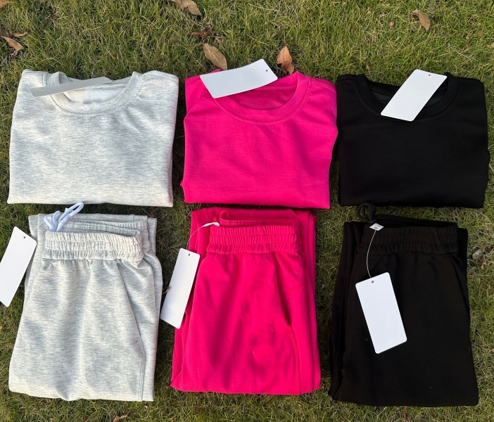 UU-L5755 Mode femmes broderie Yoga sweats et pantalons de Sport tenues Sport de plein air pull ample pantalons de survêtement