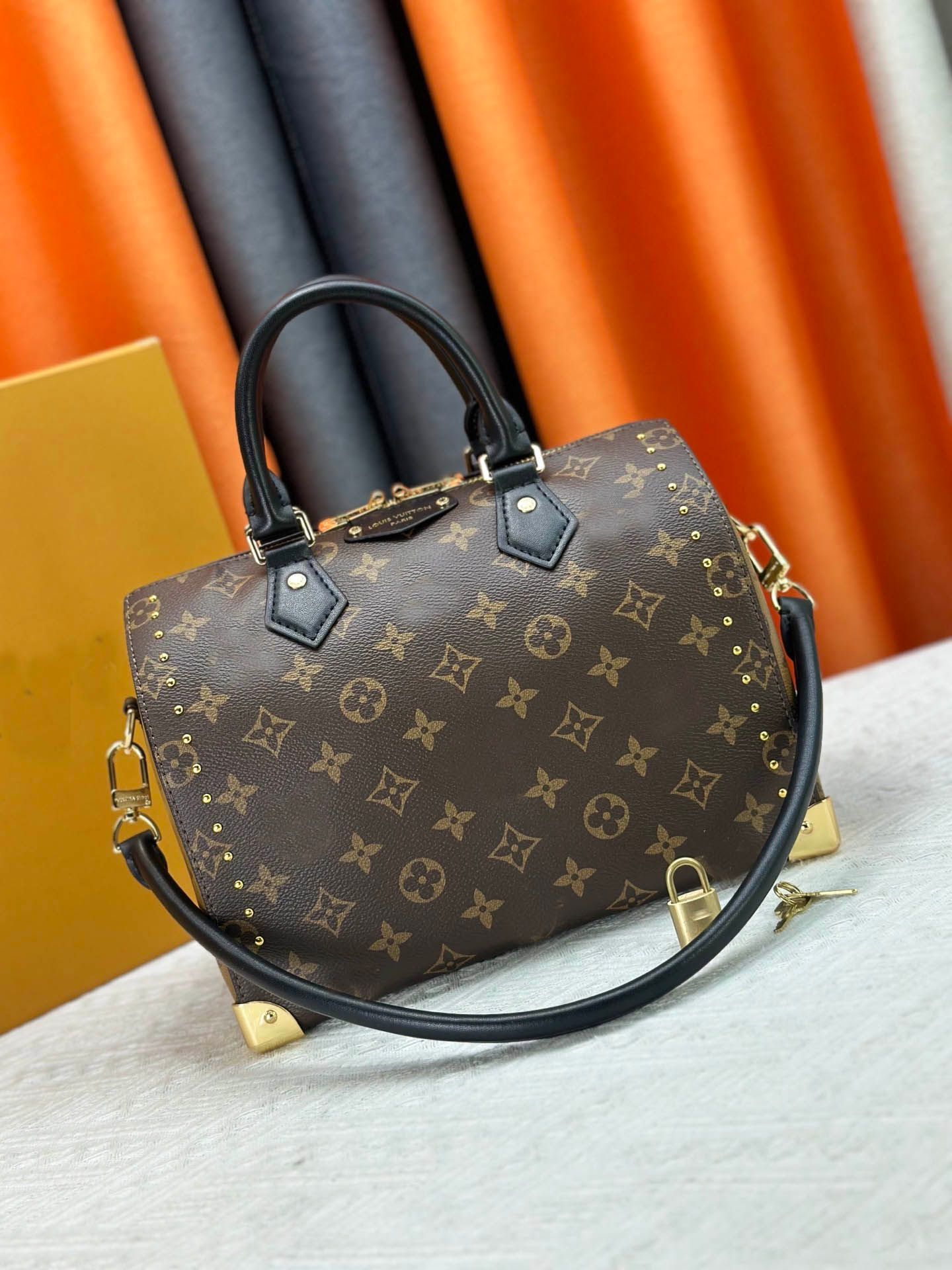 Oreiller de luxe à motifs rétro de styliste, nouveau sac à main artistique à bandoulière, nouvelle mode 2025