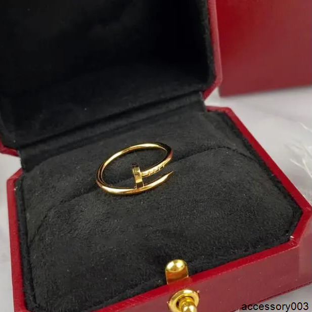 Band Rings Luxury Classic nail ring Designer For Women Ring Gold Sliver Dias Fashion Trendy Couple Rings Nice Holiday Love Gifts Good with box