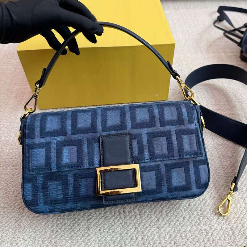 Designer Sac à Épaule Femme Classique Luxe Vintage Mode Sac Baguette Sous-le-Bras Cuir Haute Qualité Lettres Denim Sac Bandoulière