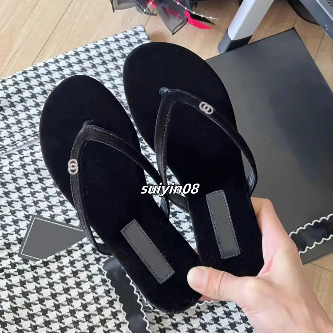 Luxury Designer Womens Slipper Sandals Shoe Slide Summer fashion Wide flat flip-flops classic printed letter sandals beach shoes size 35-42 01