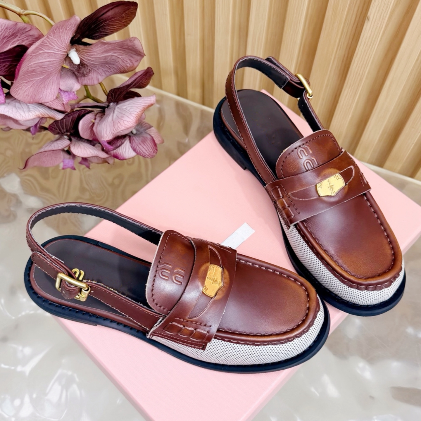 Sac Balck brown leather gold Loafer Shoe Womens Business Designer dress sandal Luxury Mary Jane Moccasin Shoe Summer Beach Scuffs outdoor sport wedg