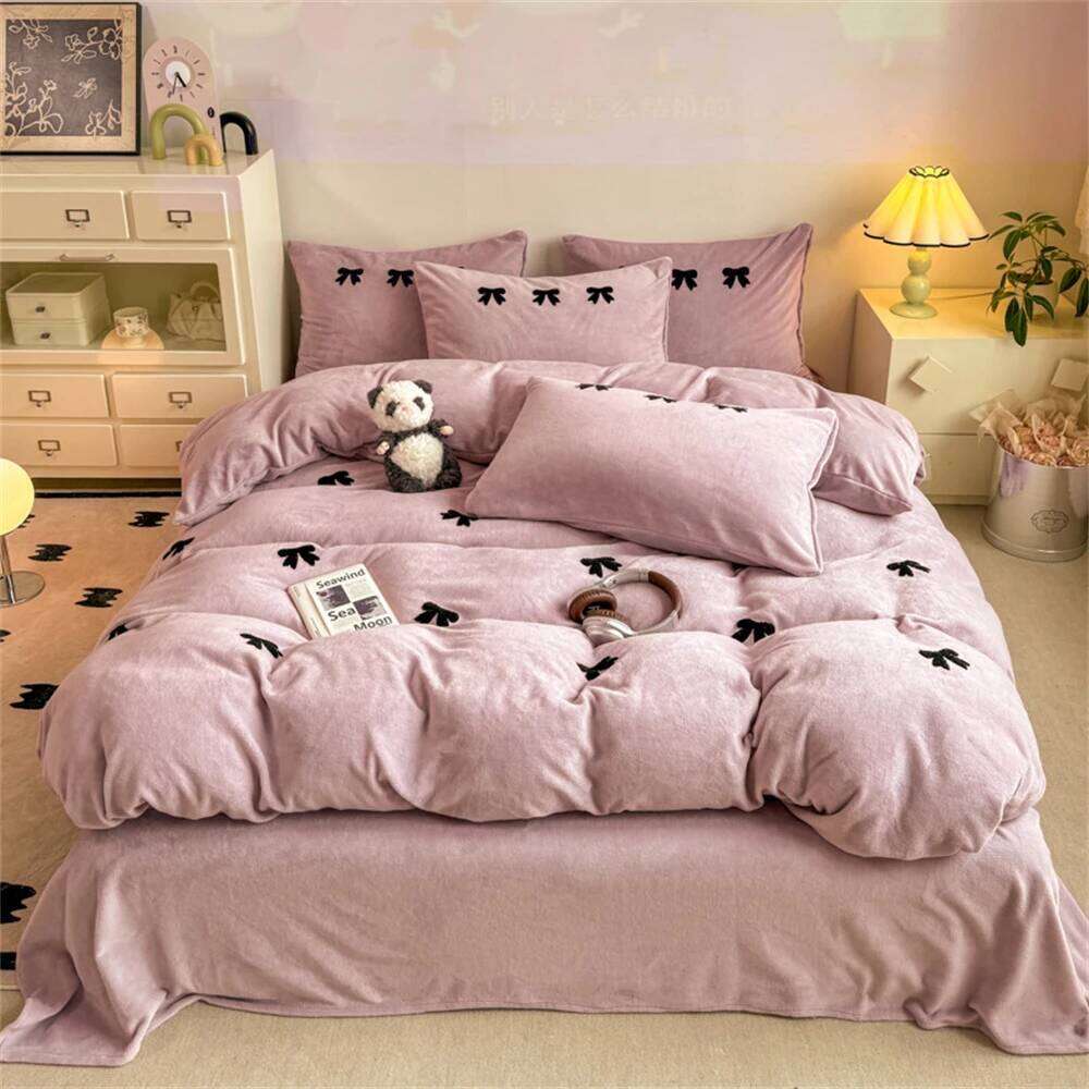 Bowknot Bedding Milk Four-Piece Set Duvet Thickened Coral Velvet Quilt Cover Bed Sheet Pillowcase Home Textiles Y260124-image-1093061840