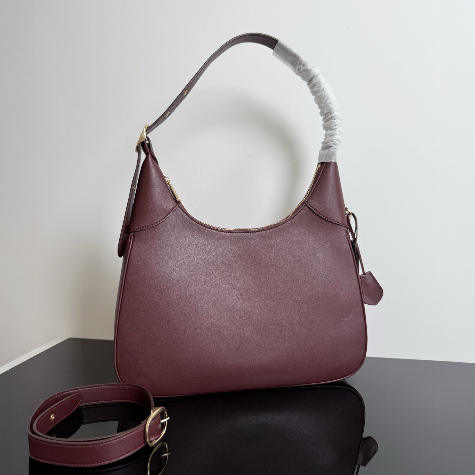 Brand Designer Shoulder Bag Leather Hobo Purse for women, Classic Designer Style, Vintage Smooth Crossbody Bags, Handbag CCE49 Yidao021