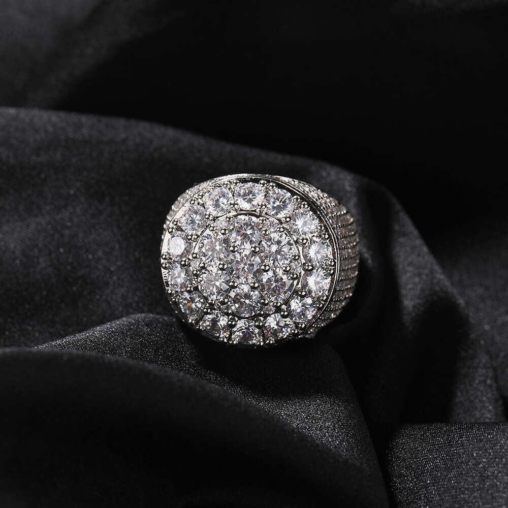 European and American Men's Hip-Hop Trendy Retro Moissanite diamond ring Material Real Gold Plated Flower Diamond Rings Personalized Jewelry Wh