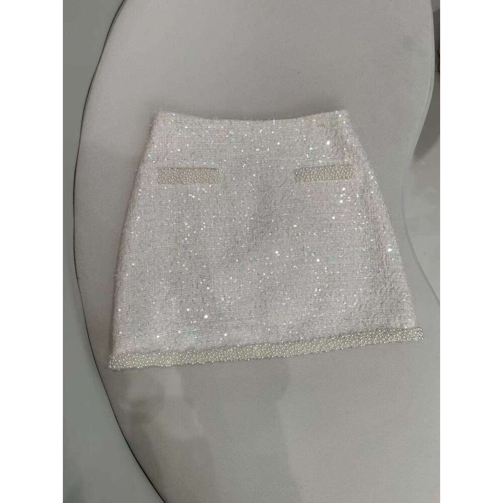 Ensemble veste courte et jupe pour femmes, nouvelle tendance française B17, paillettes sociales, bordure de perles, automne/hiver 2026