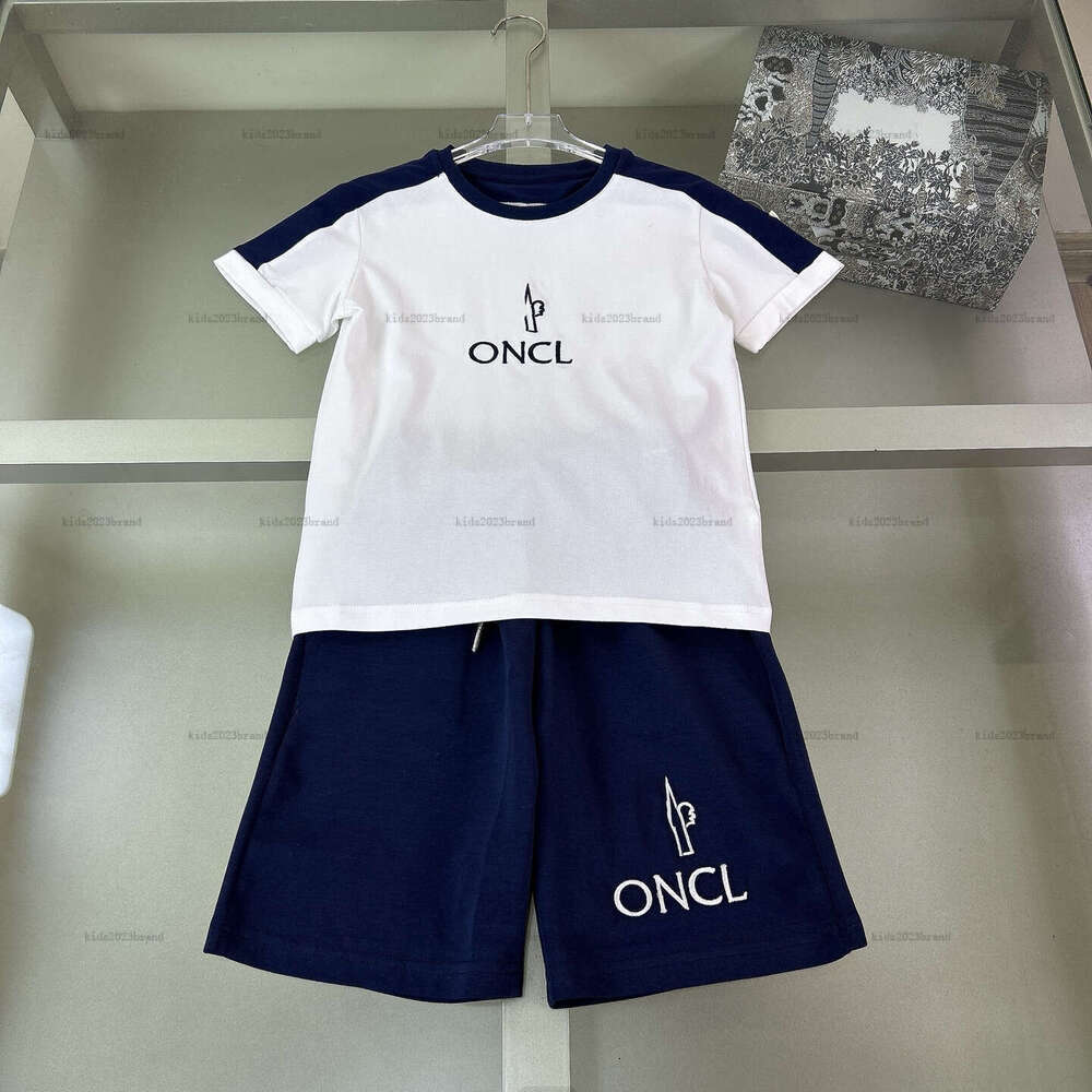 Nouveau bébé T-shirt ensemble Summer Shorts costume garçons filles survêtements enfants vêtements de marque T-shirt à col rond et shorts A165X05N