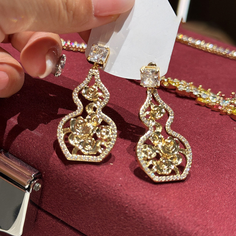 Silver Needle Zircon Hollow Flower Gourd New Chinese Style Retro Light Luxury Elegant Earrings Design Sense Niche Ear Jewelry-image-1093544704