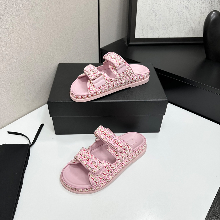 Pantoufles de créateurs Pantoufles pour femmes Chaussures de lettre classiques Chaussures décontractées Sandales paresseuses Ameublement à la mod