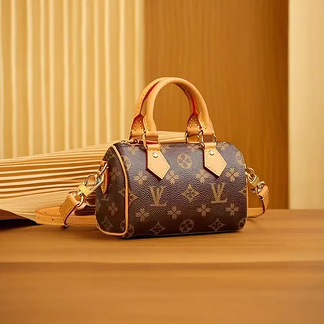 2026 Borsa di design Borsa Mini Nano Speddy Borsa a tracolla da 16 cm Borsa a tracolla in pelle di jeans da donna Borsa a tracolla in rilievo di mar
