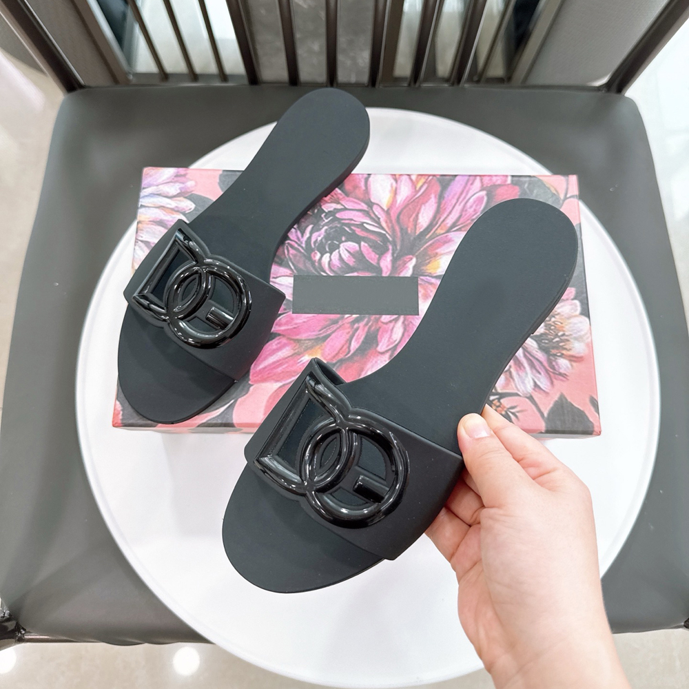 Sandali di lusso firmati 2025 Scivoli ad incastro da donna Pantofole in gomma da donna Flat Beach Jelly Script Blu Estate Autunno Muli Outdoor Imper