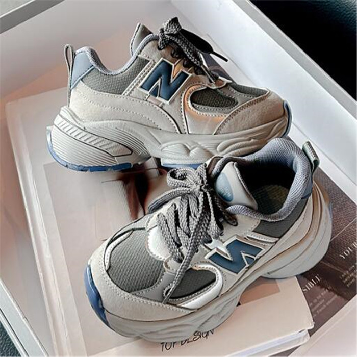 Fashion Luxury Kids Shoes Comfortable Children Sneakers Designer Boys Girls Breathable Trainers Toddler Baby Outdoor Athletic Footwear