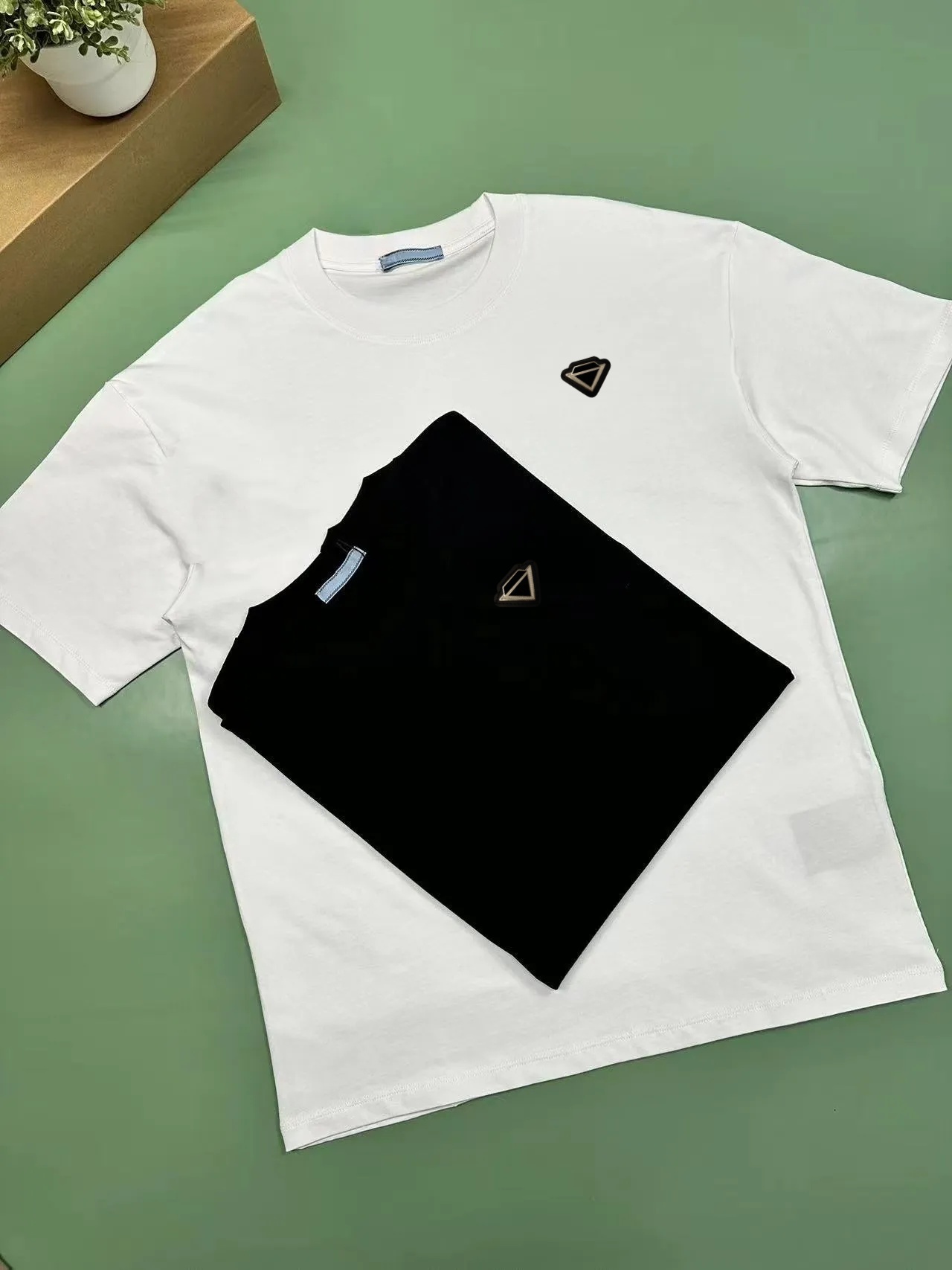 mens t shirt tshirt designer t shirt men high quality Tees luxury tshirts fashion women short T-shirt Cotton Tops Summer shirts Short Sleeve tshirt