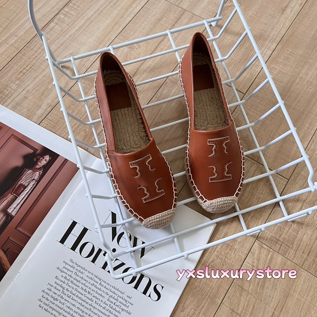 2026 Designer flat shoes High-quality versatile women's luxury single shoes Casual resort comfortable Casual shoes fashion loafers women size 3