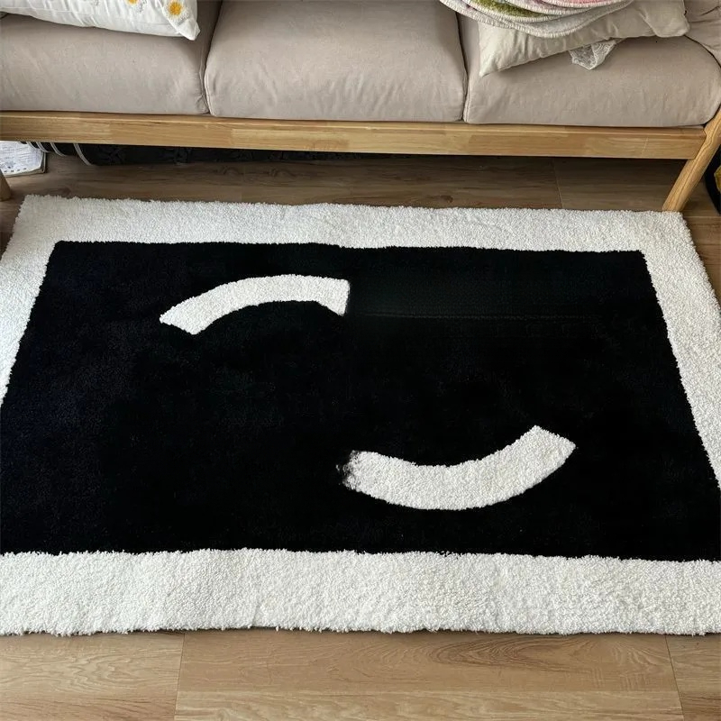 Designer carpet French classic black and white rug rectangular carpet bedside carpet anti foug home decoration imitation cashmere or mat M260207-image-1094510582