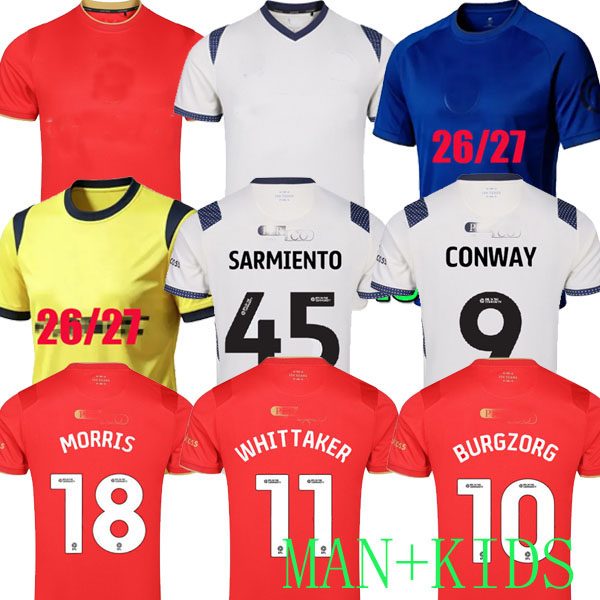 Middlesbroughs 26 27 FC maillots de football à domicile troisième NYPAN 19 HACKNEY 7 WHITTAKER 11 STRELEC 13 TARGETT 3 CONWAY 9 AYLING 12 2025 20