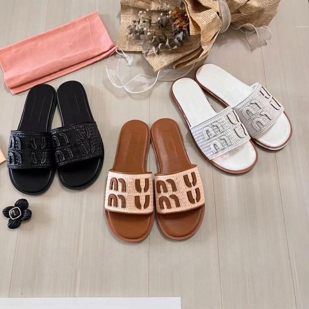 Designer Slippers MM Sandals Womens Fashion Raffia-effect Woven Fabric Slides White Natural Flat Slipper Summer Beach Indoor Slide Women Flip Flops
