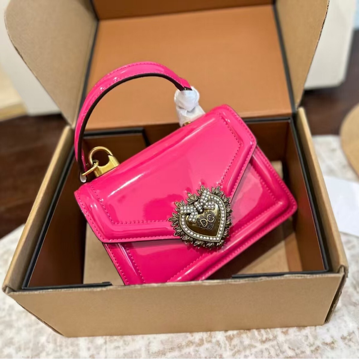 New ladies' bag handbag designer bag 2026 hot-selling trendy high-quality versatile item handbag, shoulder bag, crossbody bag