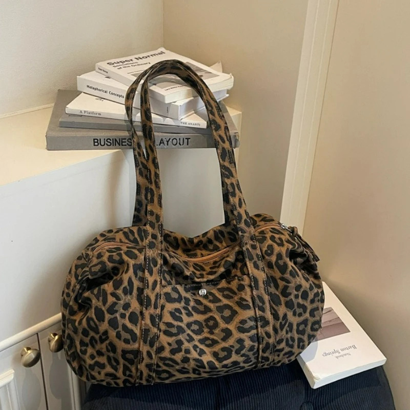 Trendy Leopard Print Canvas Shoulder Bag Large Capacity Fashion Tote Handle Bag for Daily Commute Versatile Texture Storage Bags260803