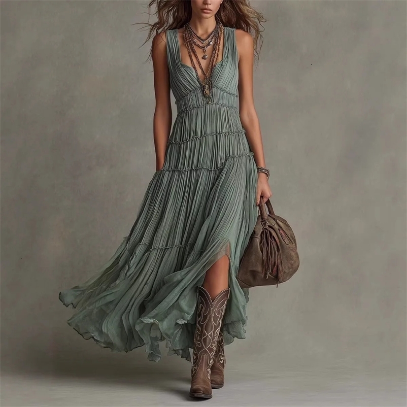 Womens Boho Green Tiered Maxi Dress Sleeveless V-Neck Pleated Flowy Dress Vintage Inspired Chic Boho Maxi Dress for Women 260709BJ