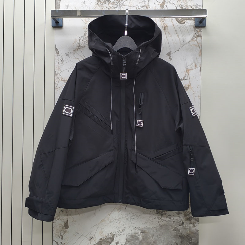 Designer Waterproof Hooded Jacket Women Zip Up Loose Windbreaker Autumn Winter Travel Vacation Black Outdoor Jackets