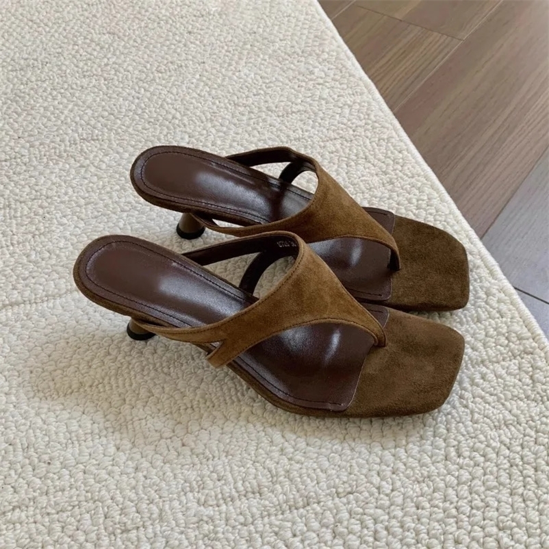 Retro Temperament Minimalist Toe-in Stiletto Sandals for Women Outside Flip-On Slippers Versatile High-Heeled Sandals 260522BJ