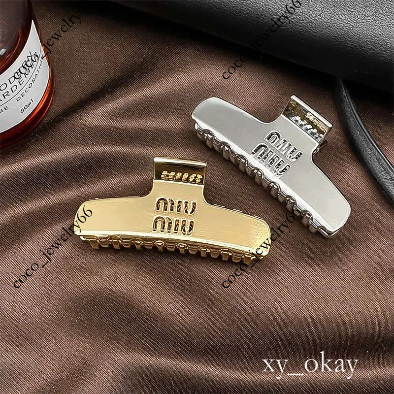 Designer Lettered Barrette Shark 2025 New Elegant Alloy Gold Sier Metal Claw Clips for Women and Girls Hair Accessories
