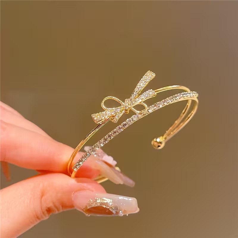 Luxury Brand Designer Jewelry Luxury Fashion Designer Jewelry Bestseller: Versatile, Light Luxury, Elegant, Niche Design Bracelet With Copper Micro-