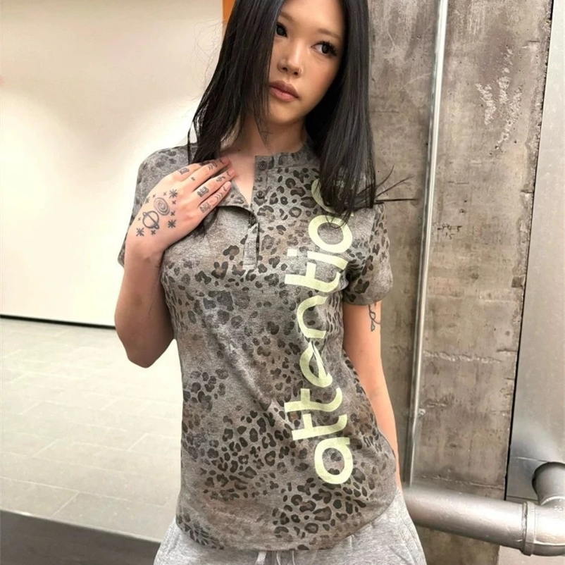 Y2k Aesthetic Letter Leopard Printing T-shirt Summer Harajuku Casual Punk Tops Streetwear Grunge Button Vintage Tshirts 260615BJ