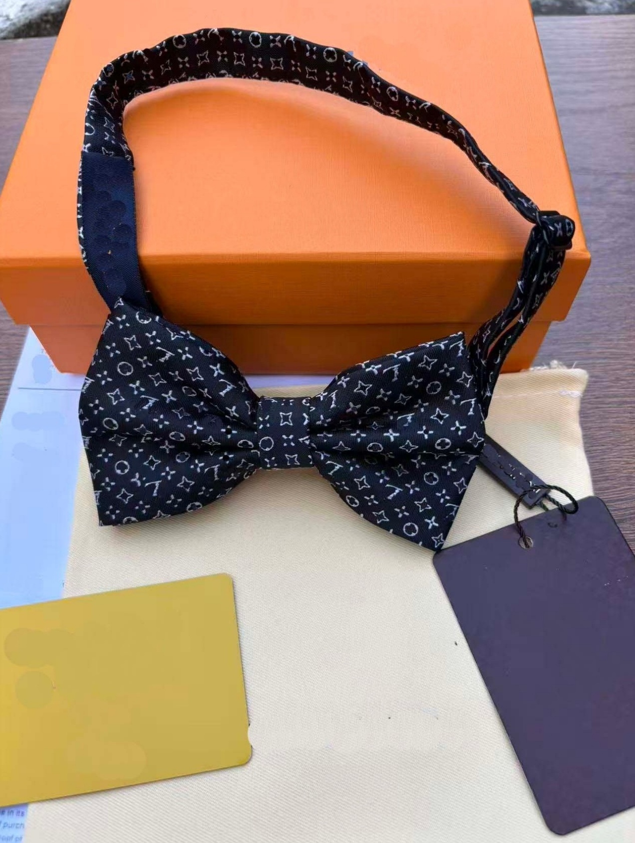 2026 New men's bow ties designer Tie casual tie fashionable bow business bow ties wedding party bowtie 66