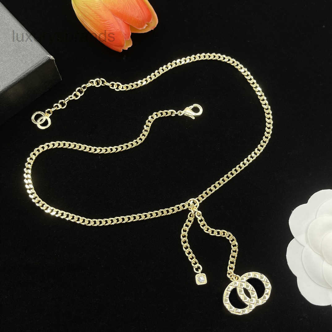 Designer Womens Pendant Necklace Designer Brand Love Gold Plated Necklace Classic Luxury Gift Diamond Necklace New Autumn Vintage Design Gifts Jewel