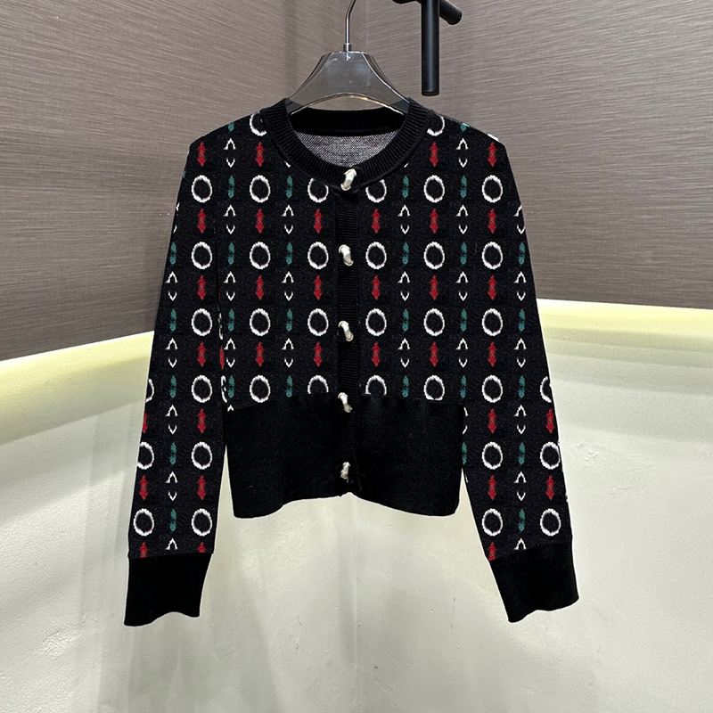 Retro Jacquard Knit Cardigan Women Round Neck Cropped Knitted Cardigans Luxury Embroidery Cardigans for Women