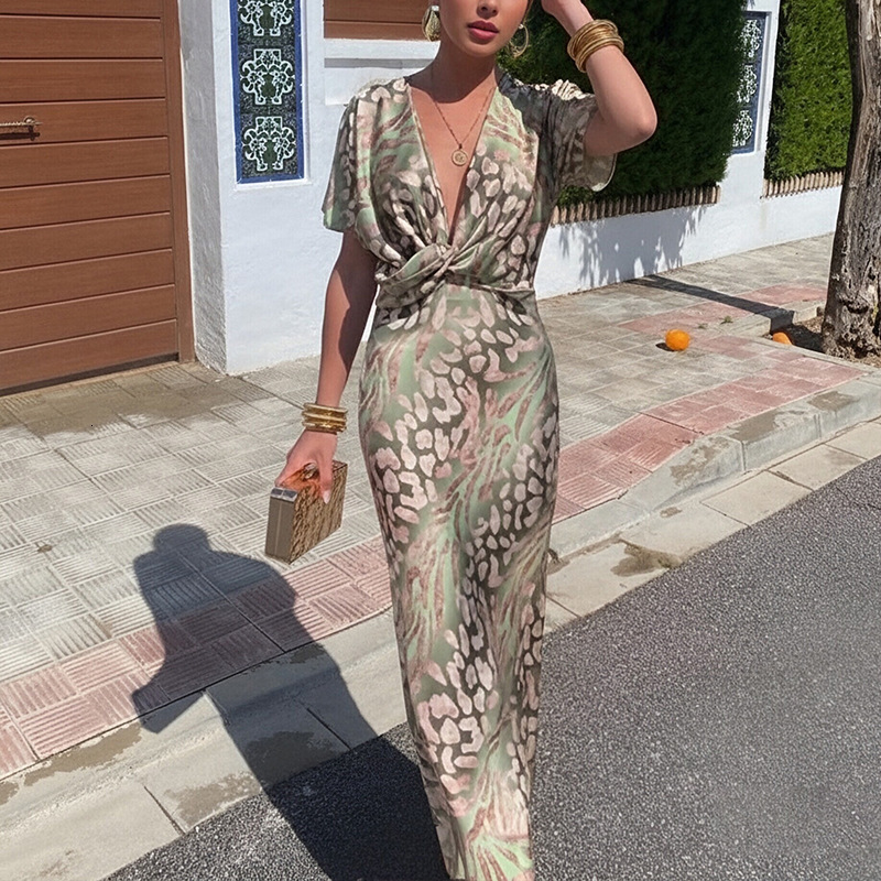 2026 Summer New Women's Fashion Knot Print Sexy V-Neck High-Waisted Dress