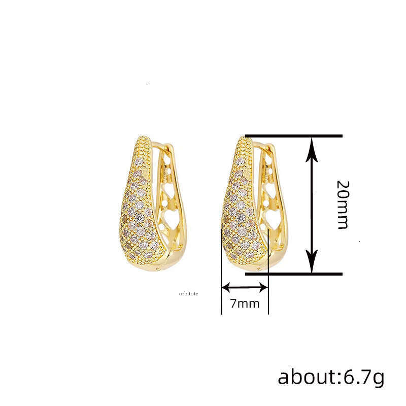 versatile U-shaped earrings for women exquisite compact elegant accessories. They are hot-selling trendy and popular on Instagram